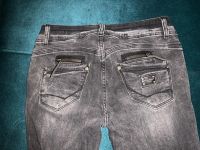 Sexy Bershka Jeans Heiße Form Grau Bleach 34-36 Xs-s 26 27 Hessen - Heusenstamm Vorschau