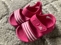 Adidas Akwah Badeschuhe Sandalen Badelatschen Größe 20 Bayern - Bad Tölz Vorschau