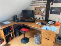 Großer massiver Schreibtisch Niedersachsen - Langwedel Vorschau