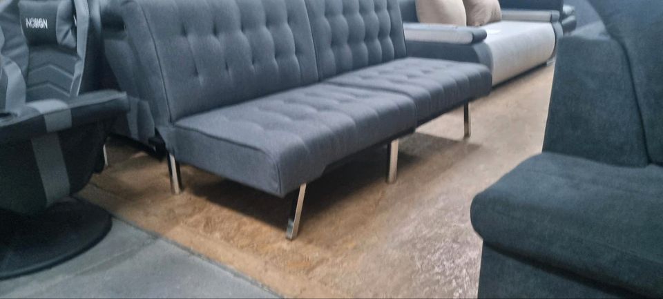 3er Sofa, Couch mit Schlaffunktion in Münzenberg