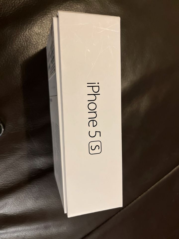 Apple Iphone 5 s Space Grey 16 GB voll funktionsfähig in Isernhagen