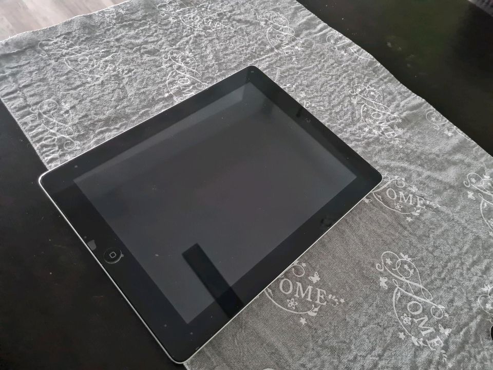 Apple iPad 4.Gen 64GB 9,7 Zoll Wifi Cellular schwarz A1460 in Oberlungwitz