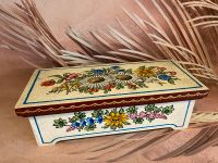 Nähkästchen Holz Klappbox Blumen handgemalt vintage Hessen - Rüsselsheim Vorschau