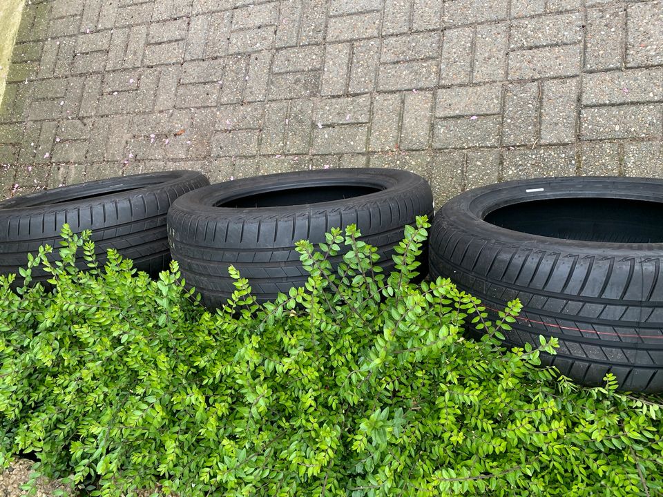 Bridgestone Sommerreifen 225/50 R17 3 St. 1 Reif. neu in Hamminkeln