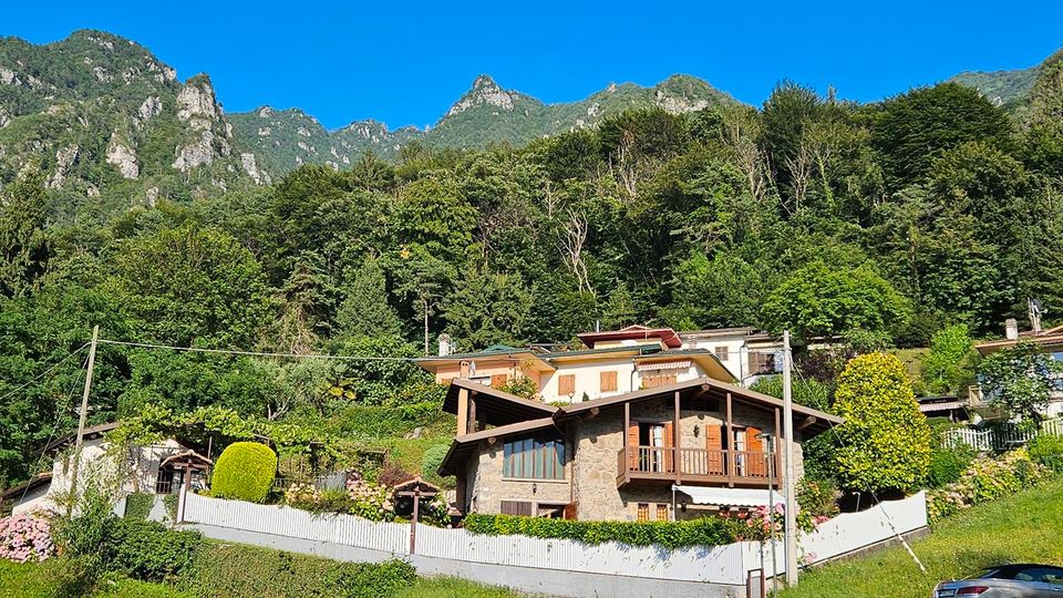 Italien, Gardasee, Idrosee, Trentino, Brescia, 400KM von München - Einzigartiges Haus, 100 Meter zum See, absolut ruhige Lage mit bestem See- und Bergblick! in München