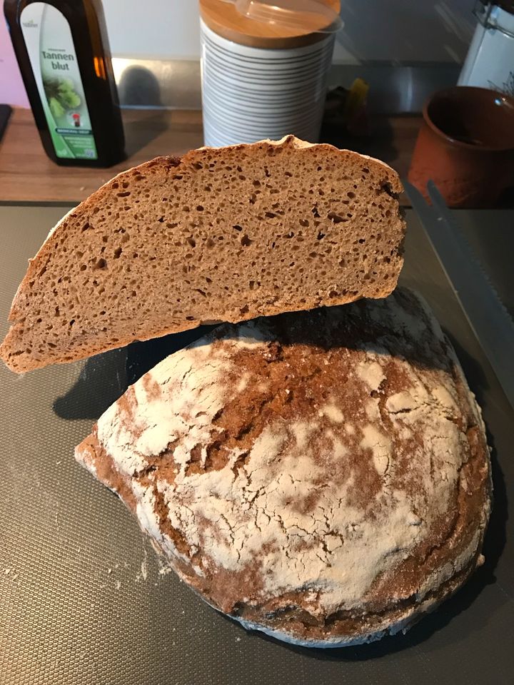 Sauerteig, Starter, Roggensauer, Anstellgut, Brot, Roggen in Hanau