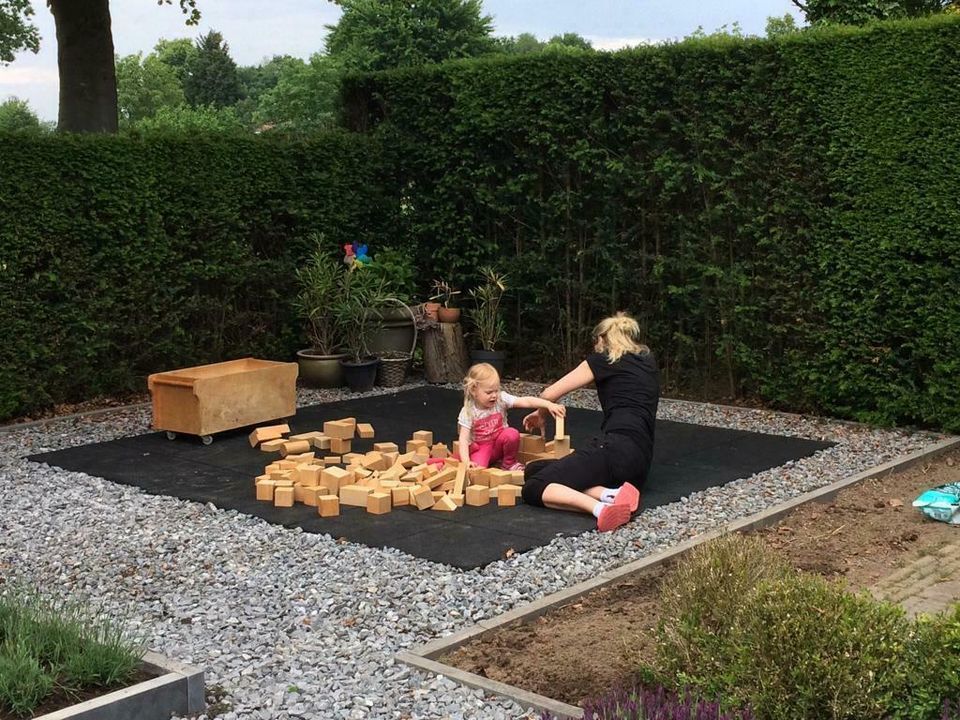 Unterlage Jacuzzi - Pool Bodenschutzmatte Spielplatz in Düren