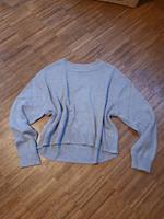 Bauchfreier grauer Strickpullover Größe S Hessen - Echzell  Vorschau