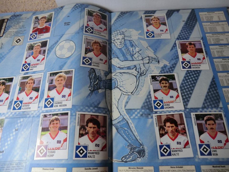 2 x Panini Fussball Album 84 mit 268 Bilder u. 88 mit 278 Bilder in Mutterstadt