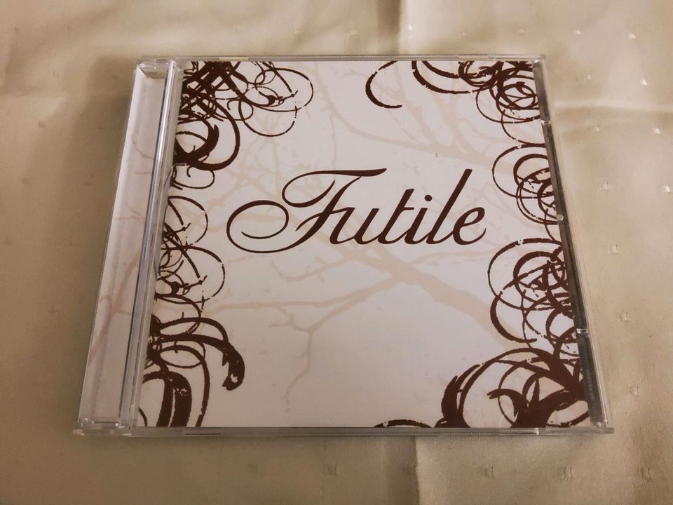 Futile - CD Sammlung inkl. Limiited Edition, Poster & Autogramme in München