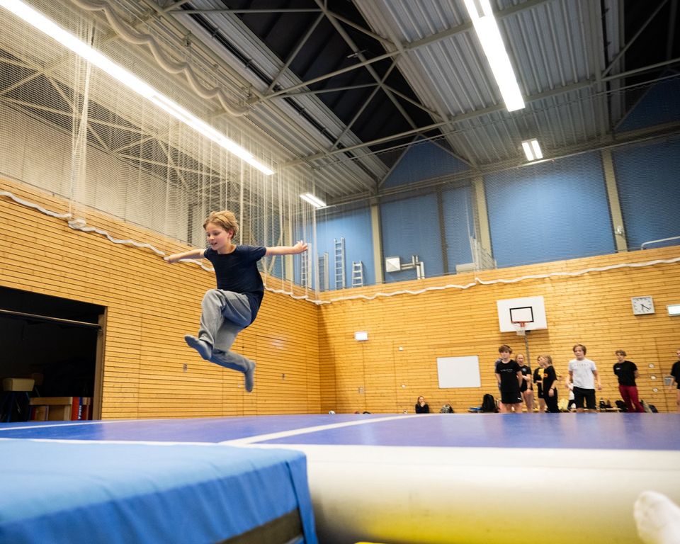 AirTrack Sportkurse - Tricking für Kinder und Jugendliche in Leipzig