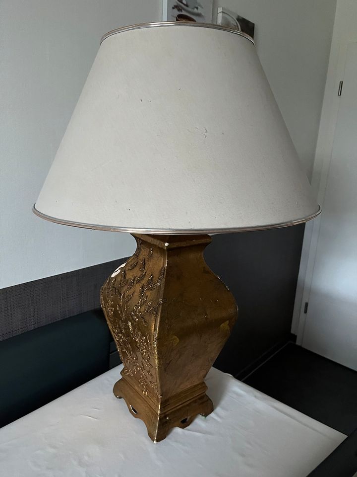Persische Antik Bodenlampe.Mit goldmuster in Erkelenz