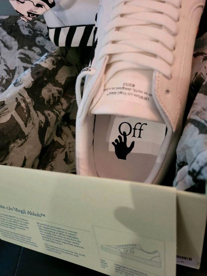 (NEU, OVP, EU44) OFF-WHITE LOW VULCANICED CANVAS WHITE/BLACK in Hannover