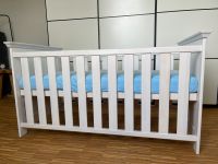 Babybett 70x140 cm aus Holz mit Matratze Niedersachsen - Lüneburg Vorschau