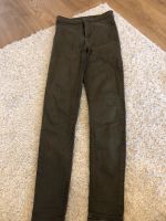 Jeans Topshop W26/L32 Oliv Nordrhein-Westfalen - Troisdorf Vorschau