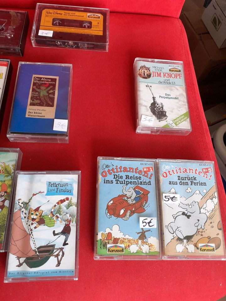 B. Blümchen Heidi Biene Maja Asterix Petterson Kassetten Vintage in Meschede