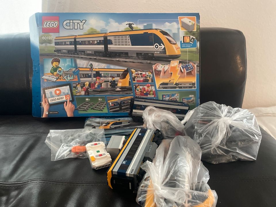 Lego City Zug Personenzug 60197 NEUWERTIG Motorisiert Elektro in Paderborn