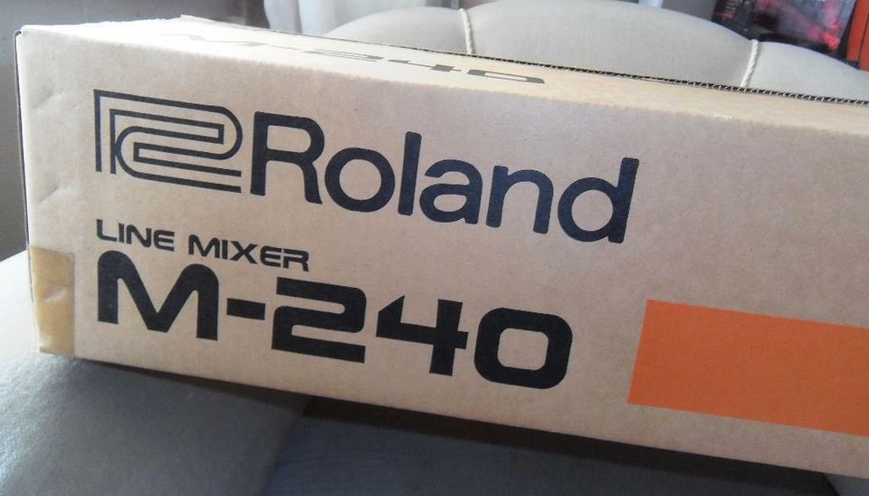 ROLAND M-240 ANALOG LINE MIXER (rare vintage) "fabrikneu" in Groß-Gerau