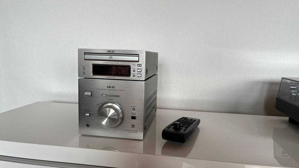 Akai AA-R503 und CD500 high-end Micro Component System in Tübingen