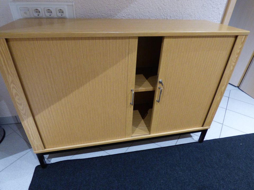 Sideboard für Büro von Voko. Top Zustand in Staufenberg