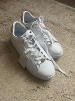 Tommy Hilfiger Sneakers gr 40 NEU Neustadt - Huckelriede Vorschau