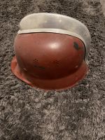 Alter Feuerwehr Helm zuverkaufen Nordrhein-Westfalen - Bornheim Vorschau