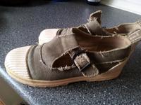 Damen Schuhe von Reebok Größe 37 1/2 Niedersachsen - Vechta Vorschau
