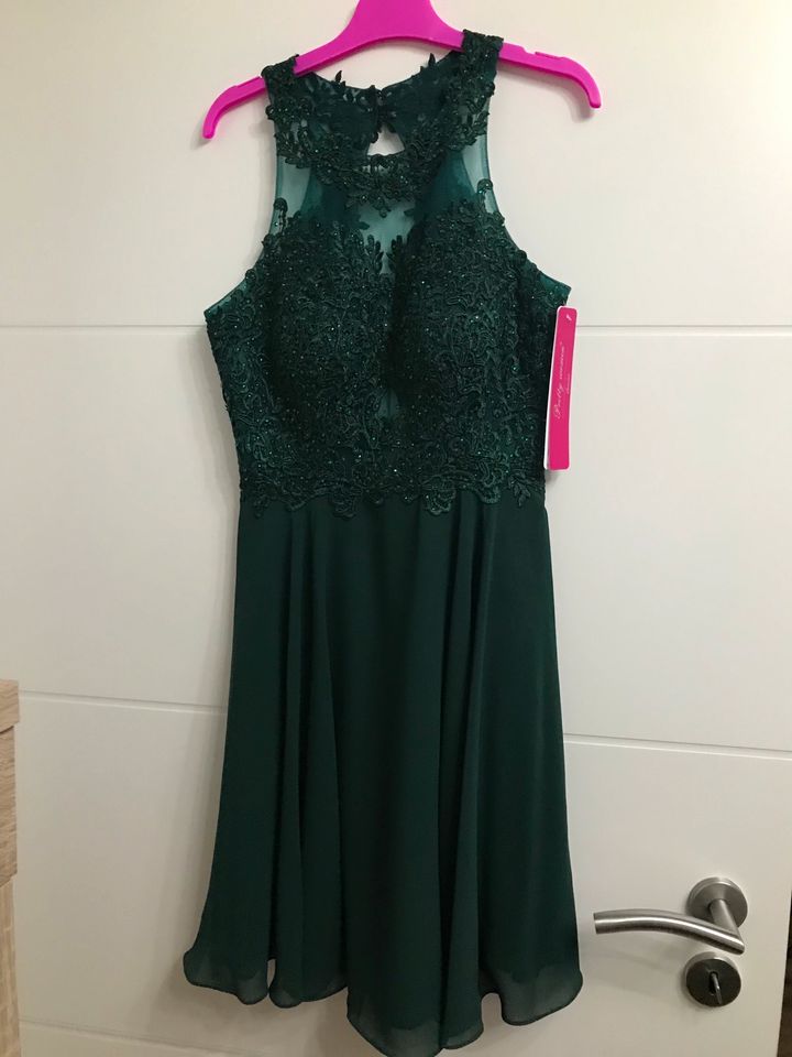 Jungendweihekleid Gr.36 in Möser