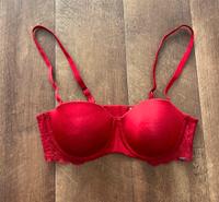 Hunkemöller BH mit Spitze in rot Nordrhein-Westfalen - Neuss Vorschau