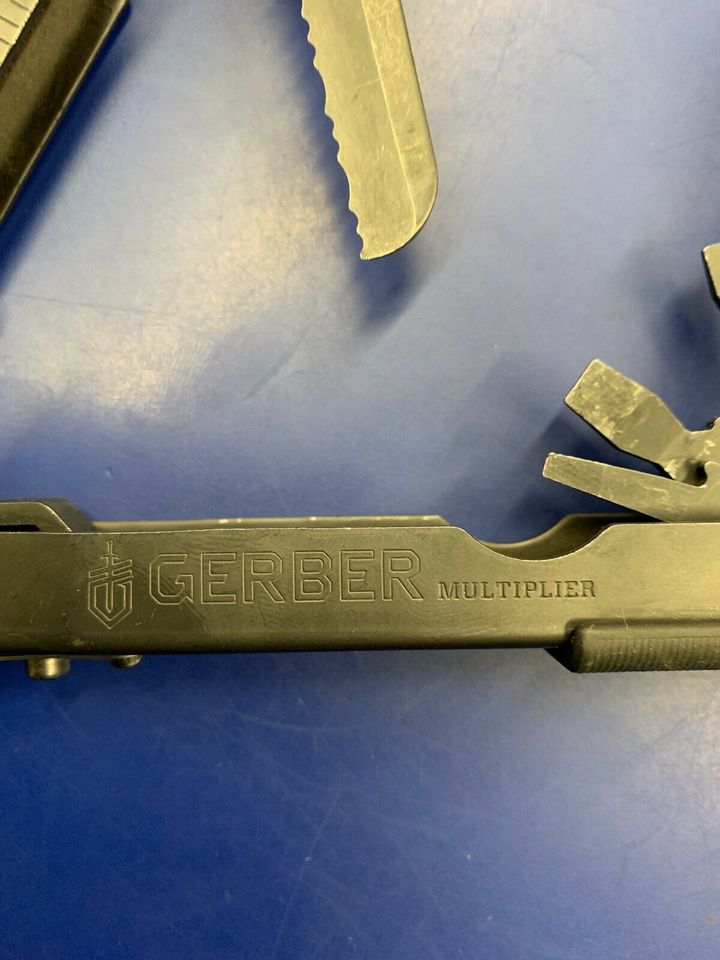 Multitool Gerber Multiplier, schwarz, gebraucht in Grafenwöhr