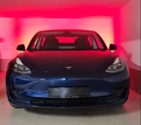 Tesla Model 3 2022 RWD SR+ 19 Zoll Deep Blue Metallic Ryzen Bayern - Altdorf bei Nürnberg Vorschau