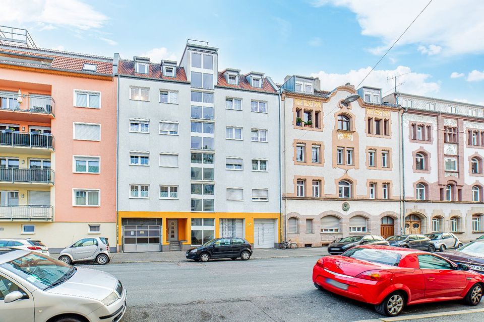 Maisonettewohnung mit 7 Stellplätzen im Herzen der Stadt Fürth in Fürth