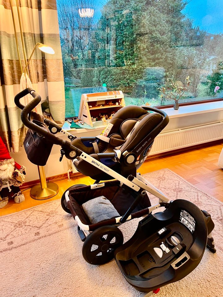 Britax Go Next Kinderwagen 3 in 1; Buggy, Babyschale, Isofix in Reinbek