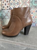 High heels Stiefelette Leder gr.38 Nordrhein-Westfalen - Oberhausen Vorschau