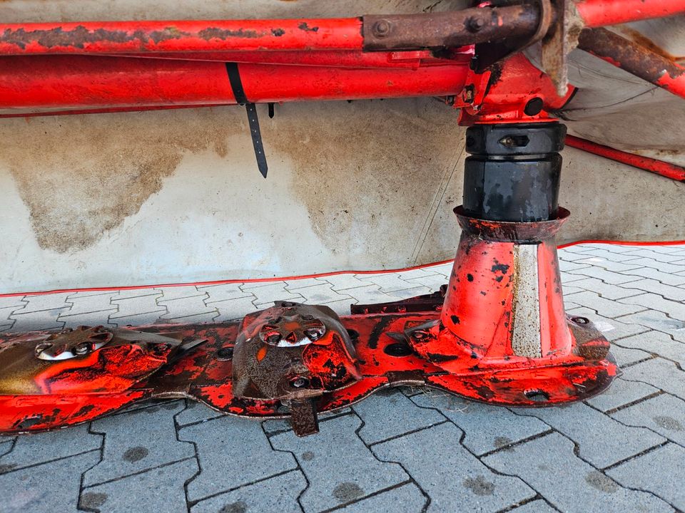 Kuhn GMD  4010-FF Lift Control Scheibenmähwerk in Grebenstein