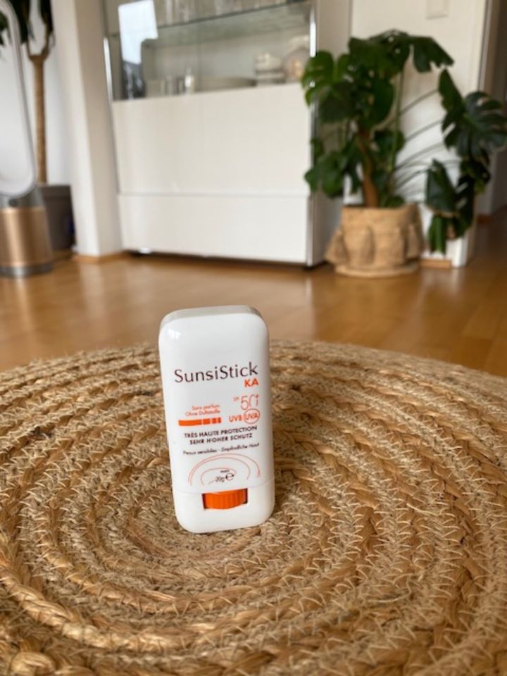 Eau Thermal Avène SunsiStick KA SPF 50+ in Düsseldorf