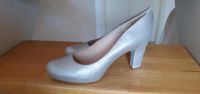 Unisa Pumps Gr 40 Silber Echtleder Brautschuhe Plateau High Heels Baden-Württemberg - Kraichtal Vorschau