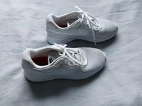 Schuhe Turnschuhe Nike Gr. 38 weiß Thüringen - Sondershausen Vorschau