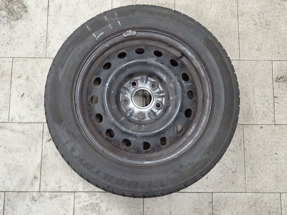 Toyota Avensis Winterräder Stahlfelgen Goodride 205/60R16 in Burgstädt