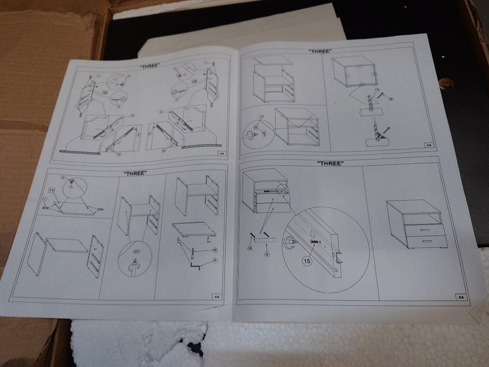 Schreibtischschrank/Nachttisch Model Three schwarz neuwertig in Rödermark