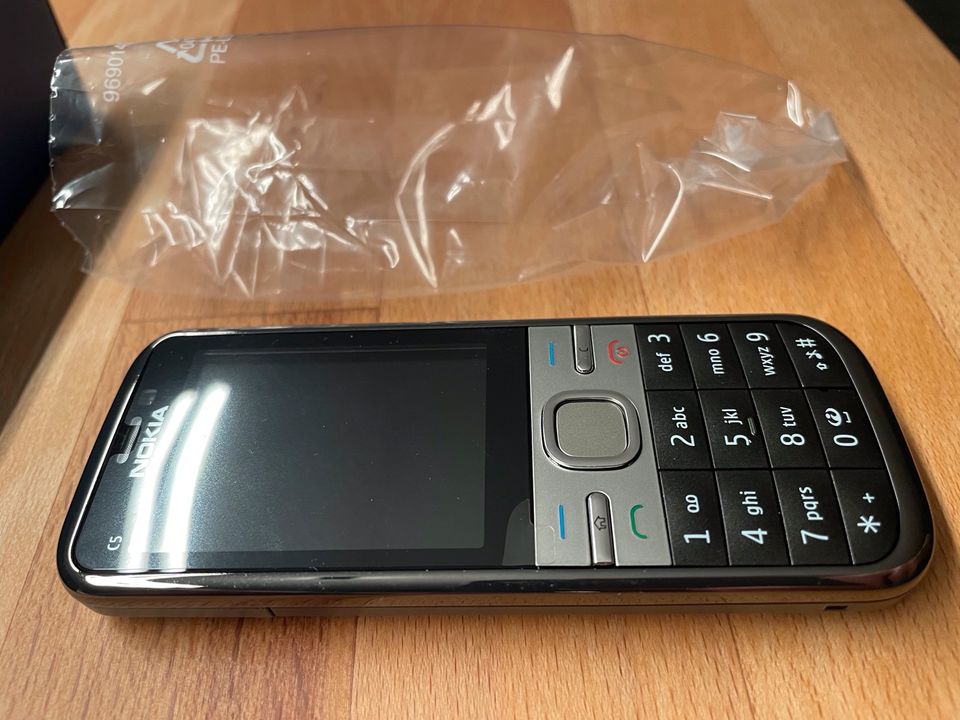 Nokia C5 neu und OVP Sammlerstück in Osthofen