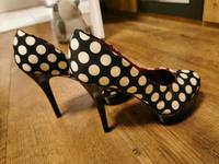 Plateau- High Heels, Dots, Gr. 37 Baden-Württemberg - Grünkraut Vorschau