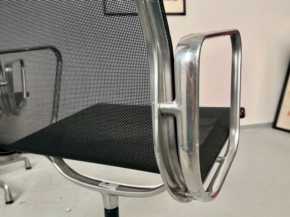Eames EA-107 Alu-Chair | Vitra Herman Miller Büro-Stuhl 108 in Duisburg