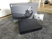 Xbox One X mit Controller, Verpackung und Kabel Bayern - Zorneding Vorschau