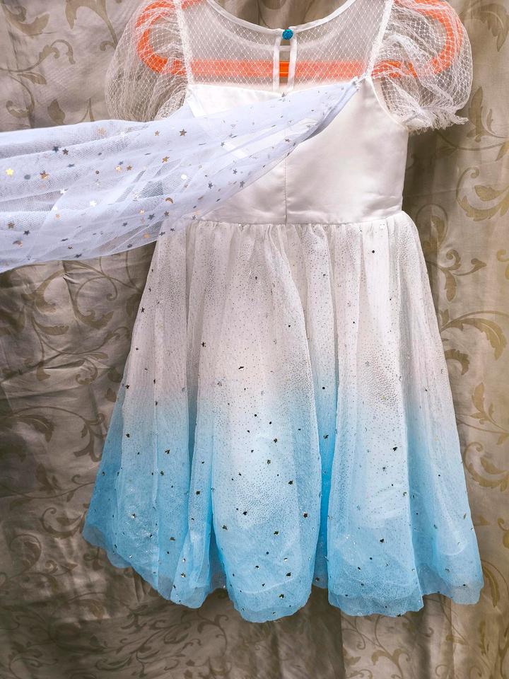 Prinzessin Elsa Tüll Kleid mit Abnehmbarer Schleppe 104, 110 in München