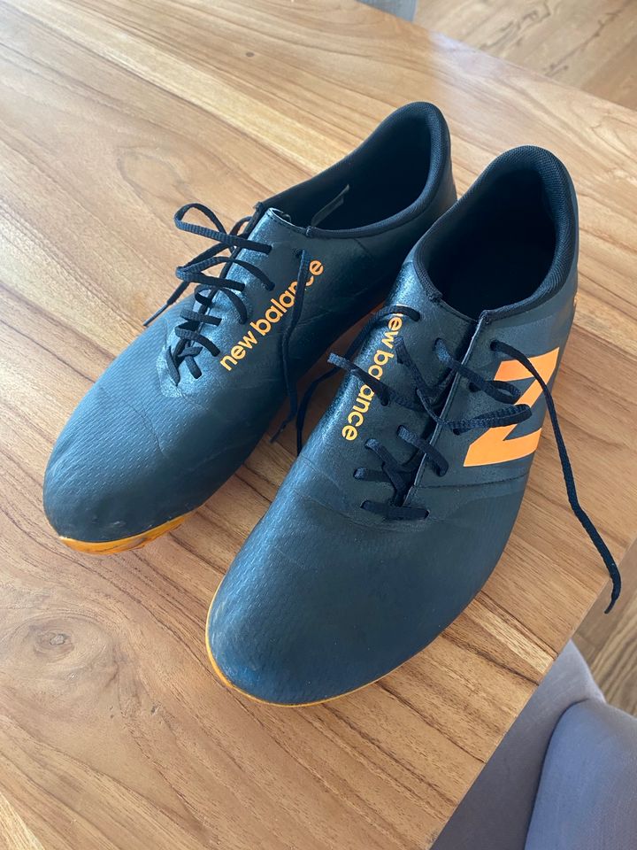 New Balance Furon Fußball Größe 45.5 in Oberkrämer