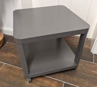 IKEA TINGBY Beistelltisch mit Rollen, grau, 50x50 cm Niedersachsen - Berne Vorschau