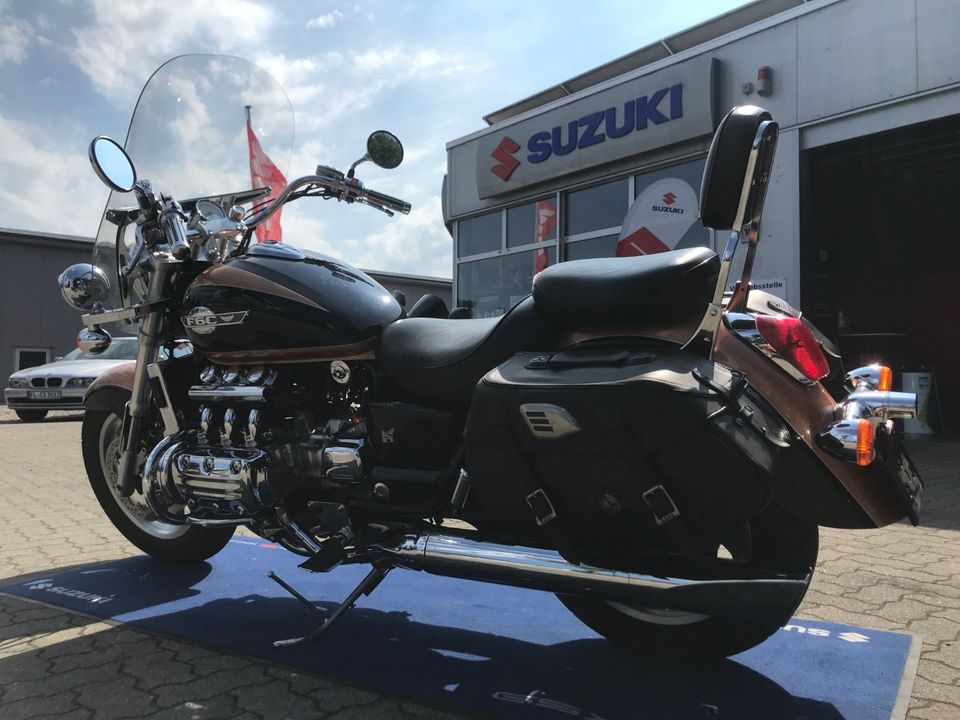 Böwadt-und-Hansen-227-Honda-GL-1500-C-schwarz-gold in Handewitt