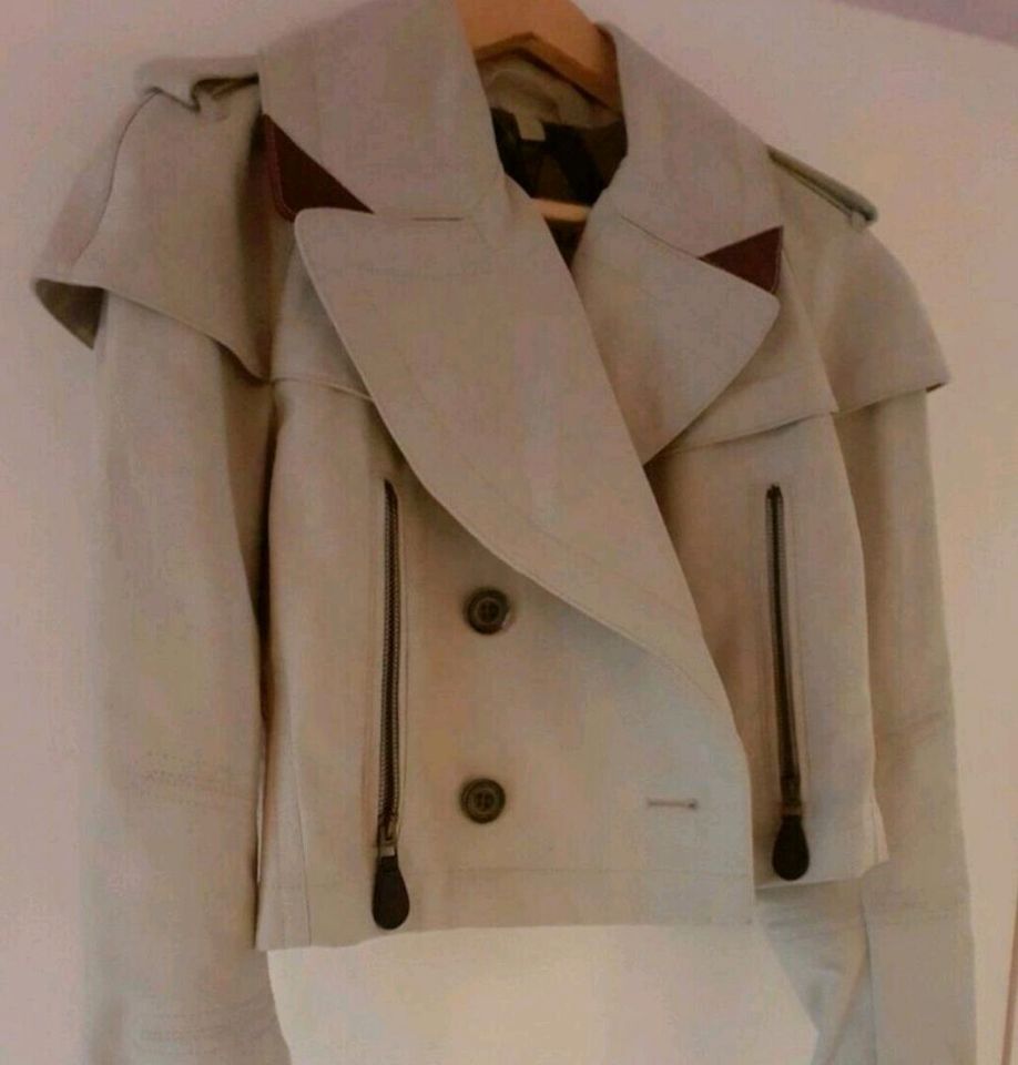 Burberry Jacke NEU in München