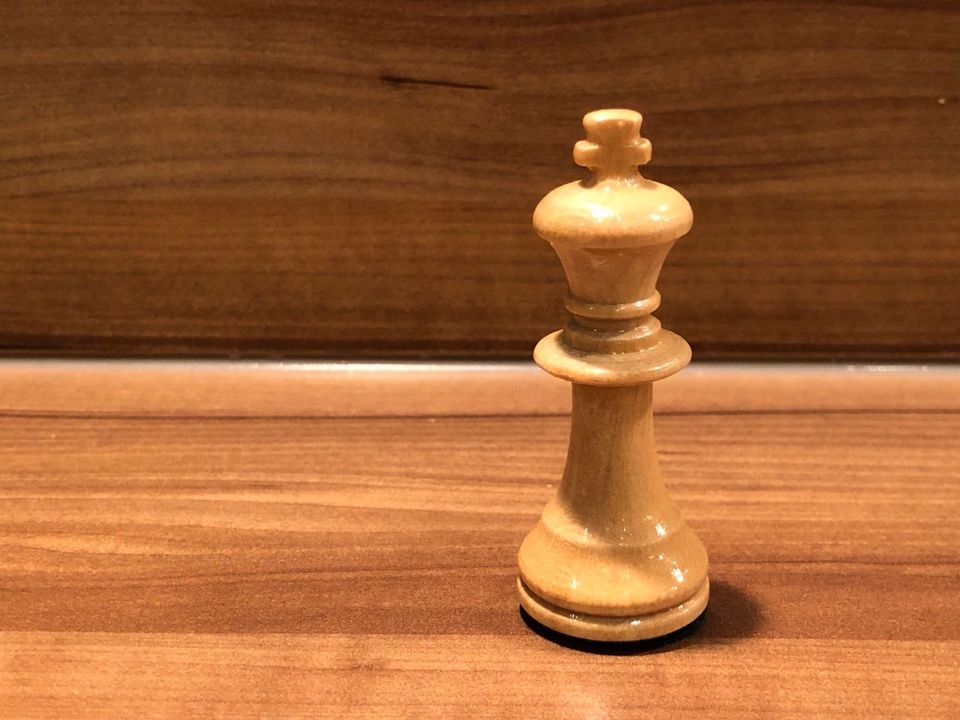 König & Königin weiß 6,2 cm / 5,7 cm Schachfiguren Ersatz Holz in Jena